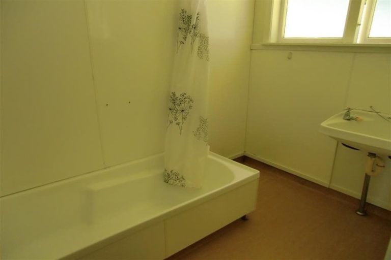 Photo of property in 50a Glenpark Avenue, Frankleigh Park, New Plymouth, 4310