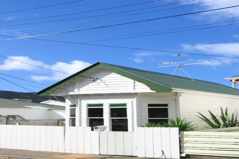 Photo of property in 91 Te Wharepouri Street, Berhampore, Wellington, 6023