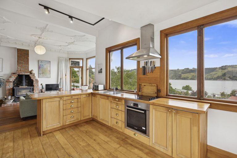 Photo of property in 1 Seddon Street, Ravensbourne, Dunedin, 9022