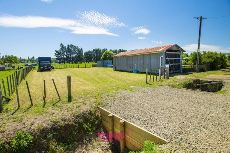 Photo of property in 15 Kipling Road, Te Karaka, 4022