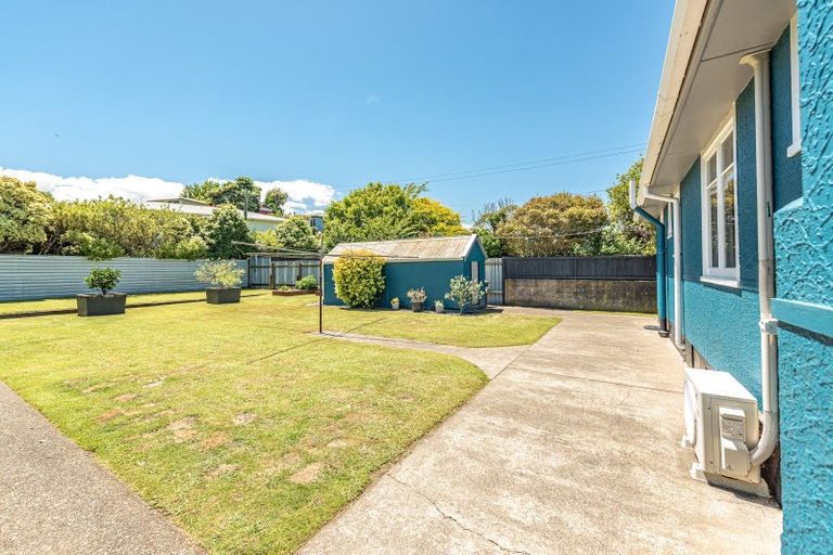 Photo of property in 16 Nikau Street, Tawhero, Whanganui, 4501