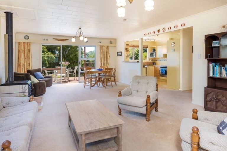 Photo of property in 6 Waimarama Street, Waikawa, Picton, 7220