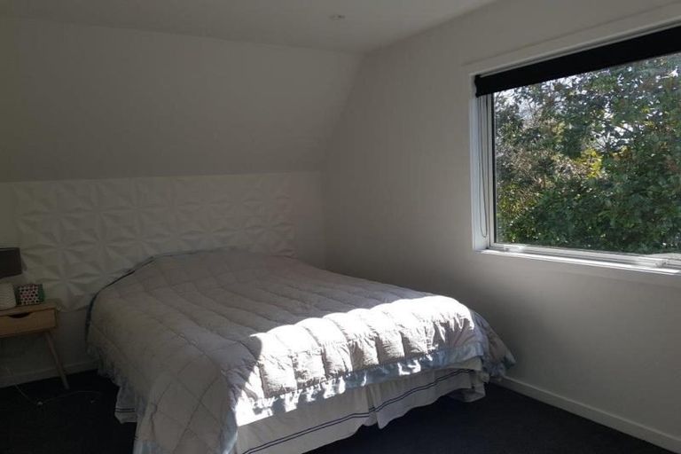 Photo of property in 98a Memorial Avenue, Ilam, Christchurch, 8053