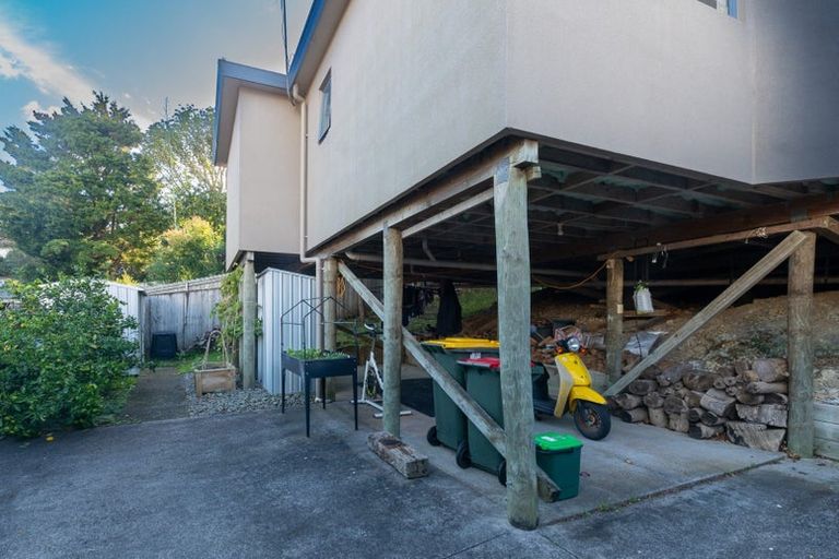 Photo of property in 2/120 Manuka Road, Bayview, Auckland, 0629
