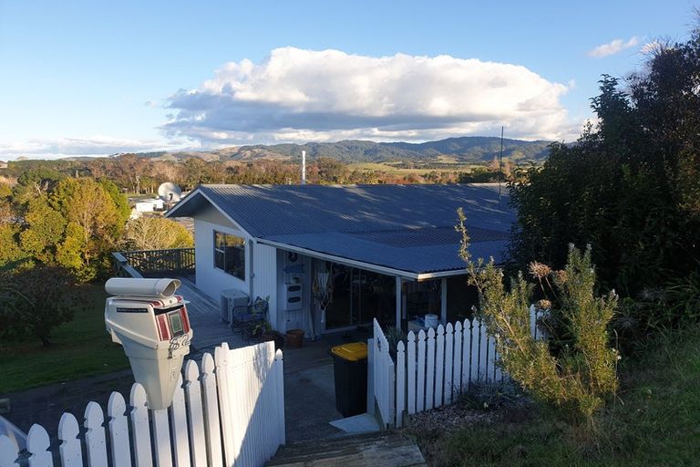 Photo of property in 82 Howard Road, Orere Point, Papakura, 2585