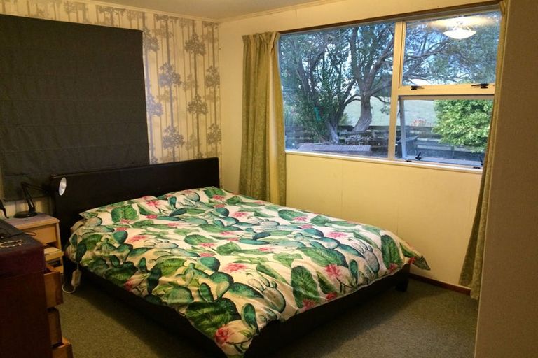 Photo of property in 86 Totara Island Road, Clifton, Balclutha, 9273