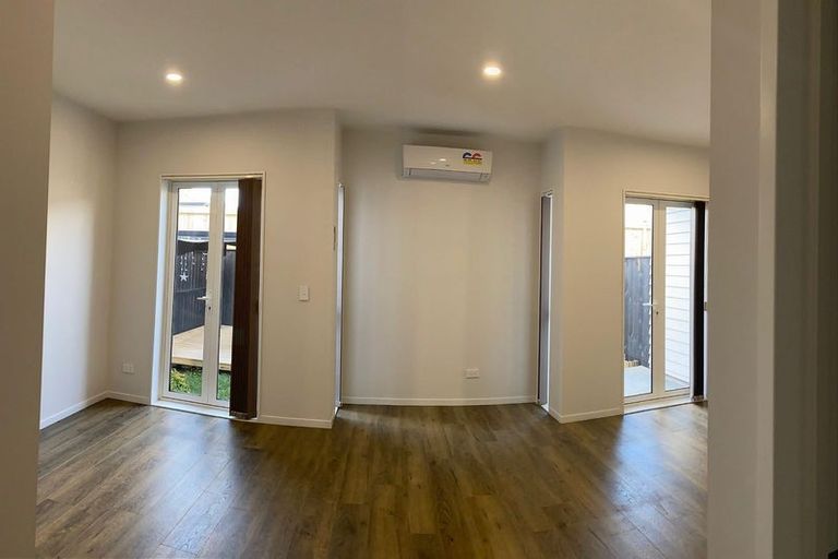 Photo of property in 9 Riroriro Close, Papakura, 2110