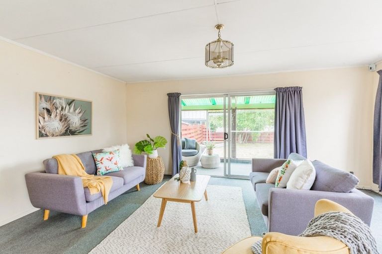 Photo of property in 9 Cypress Grove, Paraparaumu, 5032