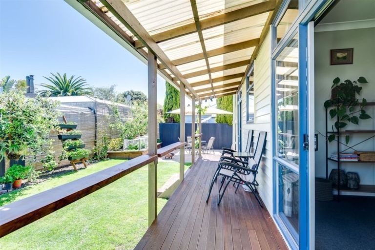 Photo of property in 1/171 Vigor Brown Street, Napier South, Napier, 4110