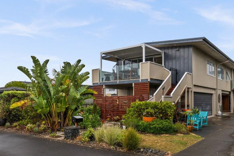 Photo of property in 1/7 The Esplanade, Westshore, Napier, 4110