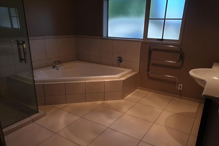 Photo of property in 9 Roderick Place, Rototuna, Hamilton, 3210