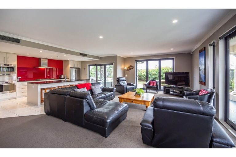 Photo of property in 27 Highpeak Place, Wigram, Christchurch, 8025