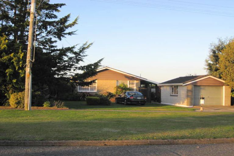 Photo of property in 228 Horndon Street, Darfield, 7510