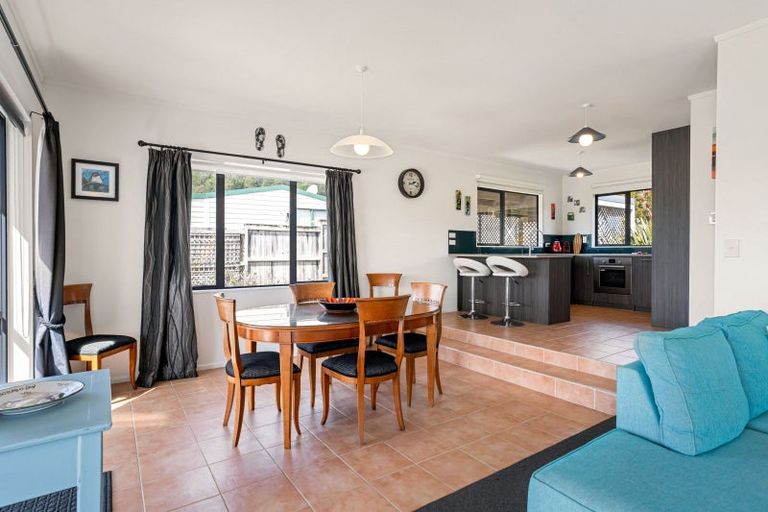 Photo of property in 332 Waterways Parade, Pauanui, Hikuai, 3579