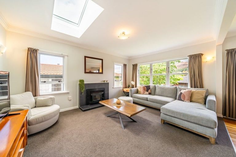 Photo of property in 342 Main Road, Tawa, Wellington, 5028