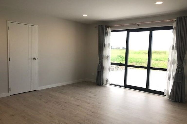 Photo of property in 17 Aileron Rise, Dairy Flat, Albany, 0794