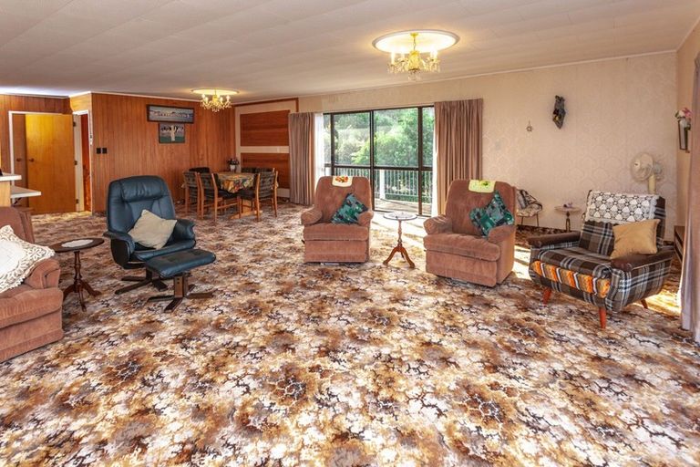 Photo of property in 215 Paku Drive, Tairua, 3508