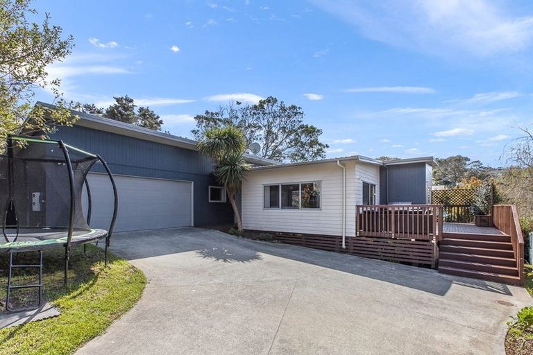Photo of property in 57a Gledstane Road, Stanmore Bay, Whangaparaoa, 0932
