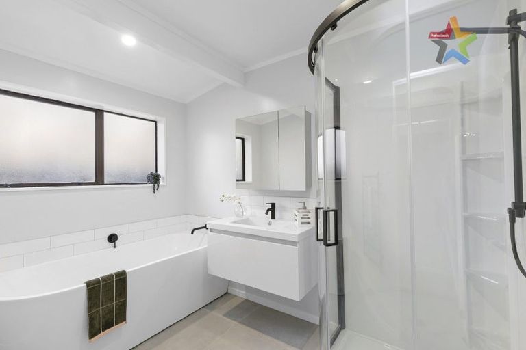 Photo of property in 24 Kennedy Grove, Stokes Valley, Lower Hutt, 5019