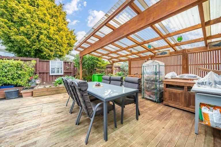 Photo of property in 4 Cabin Lane, Whitby, Porirua, 5024