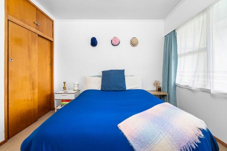 Photo of property in 2/92 Mill Road, Kensington, Whangarei, 0112