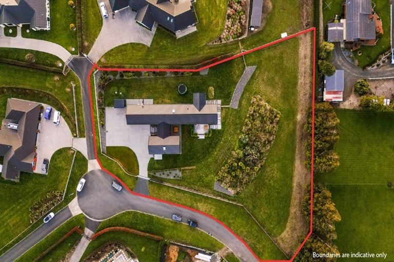 Photo of property in 32 Glenwood Grove, Whatawhata, Hamilton, 3285