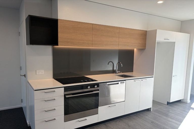 Photo of property in 1/302 Fitzgerald Avenue, Christchurch Central, Christchurch, 8013