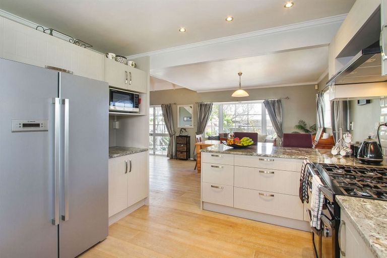 Photo of property in 9 Millen Place, Clarks Beach, 2122