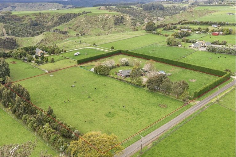 Photo of property in 268 Campbell Road, Brunswick, Whanganui, 4571