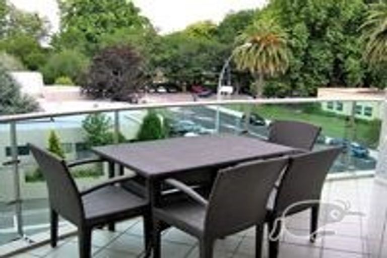 Photo of property in 1/6d Durham Street, Tauranga, 3110