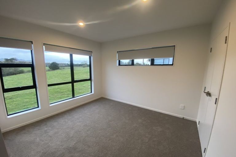 Photo of property in 11/35 Young Crescent, Drury, 2113