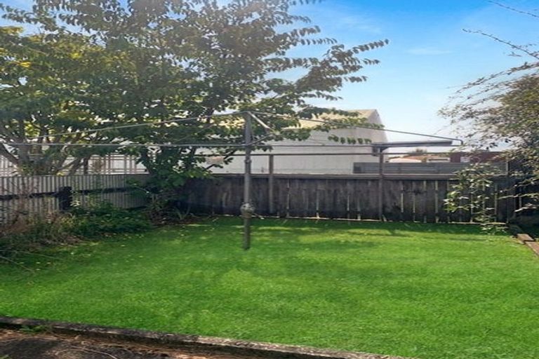 Photo of property in 31 Lower High Street, Marton, 4710