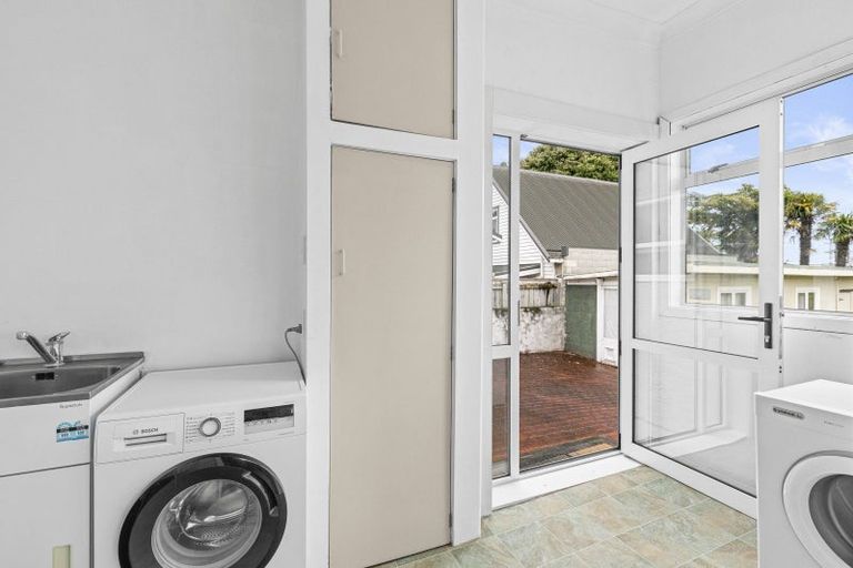 Photo of property in 141 Carlton Avenue, Springvale, Whanganui, 4501