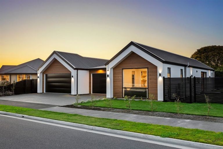 Photo of property in 30 Haughey Drive, Mairehau, Christchurch, 8052