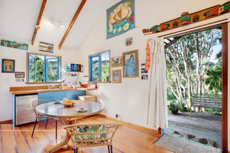 Photo of property in 24 Florance Avenue, Russell, 0202