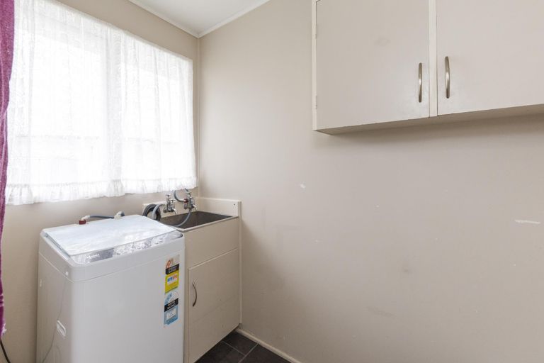 Photo of property in 26 Rhodes Drive, Kelvin Grove, Palmerston North, 4414