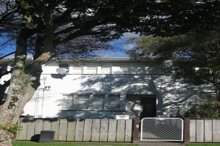 Photo of property in 20 Hardy Street, Waterloo, Lower Hutt, 5011