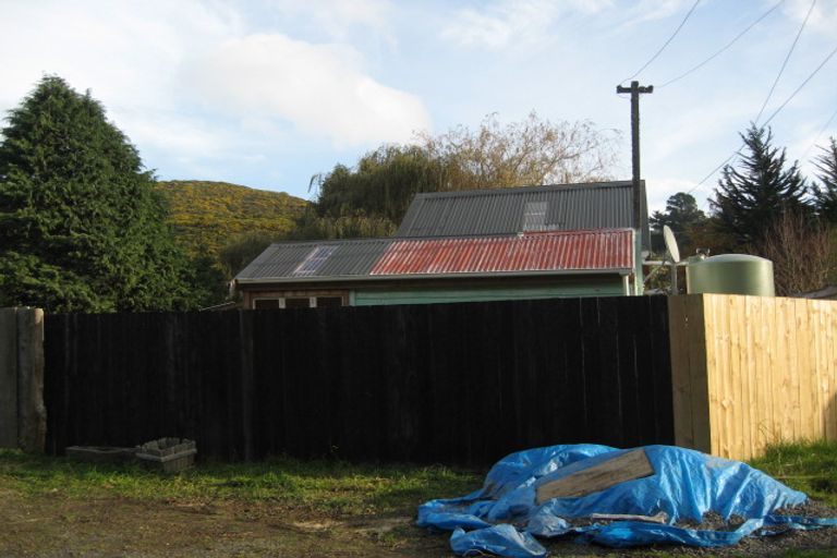 Photo of property in 18 Bacon Street, Broad Bay, Dunedin, 9014