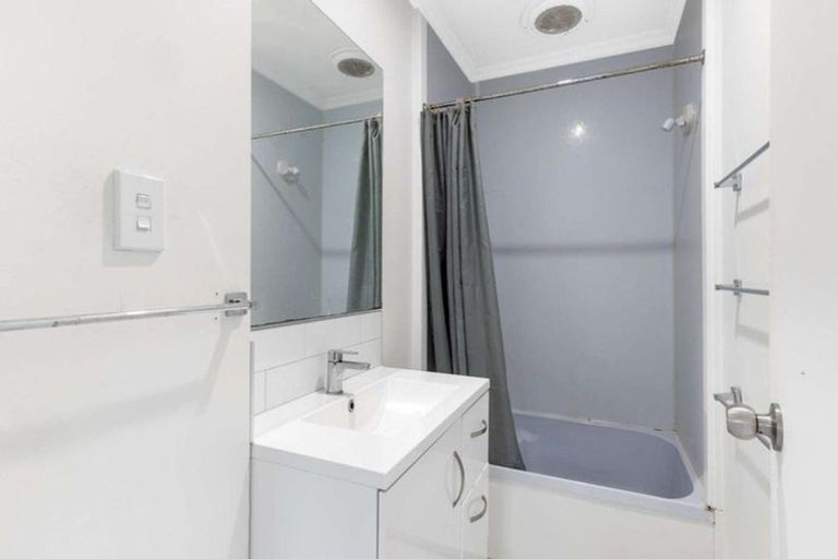 Photo of property in 12a Ash Place, Whalers Gate, New Plymouth, 4310