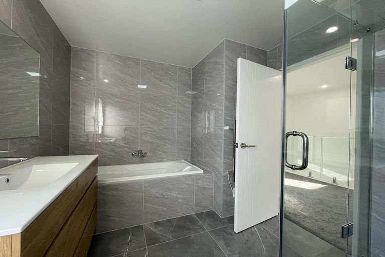 Photo of property in 26 Sandgate Avenue, Botany Downs, Auckland, 2010