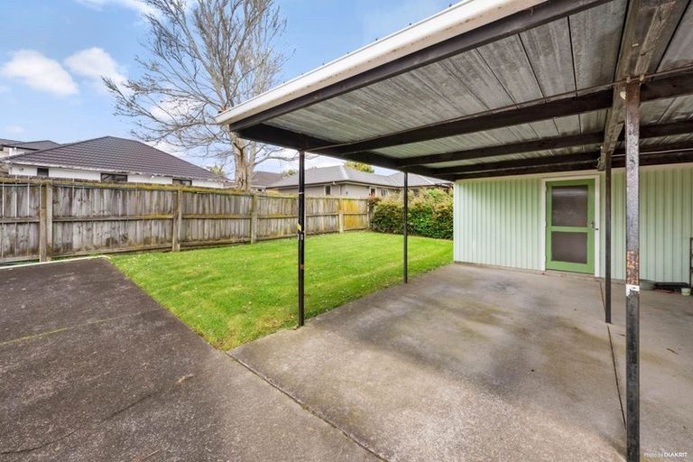 Photo of property in 4/236 Te Atatu Road, Te Atatu South, Auckland, 0610