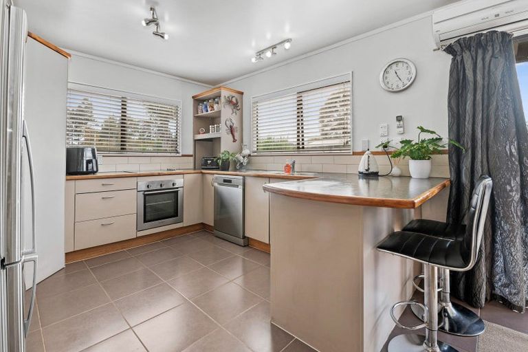 Photo of property in 11 Chapman Place, Fairy Springs, Rotorua, 3015