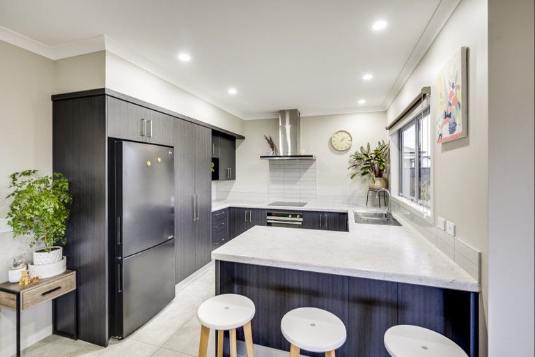 Photo of property in 16 Mckay Close, Frimley, Hastings, 4120