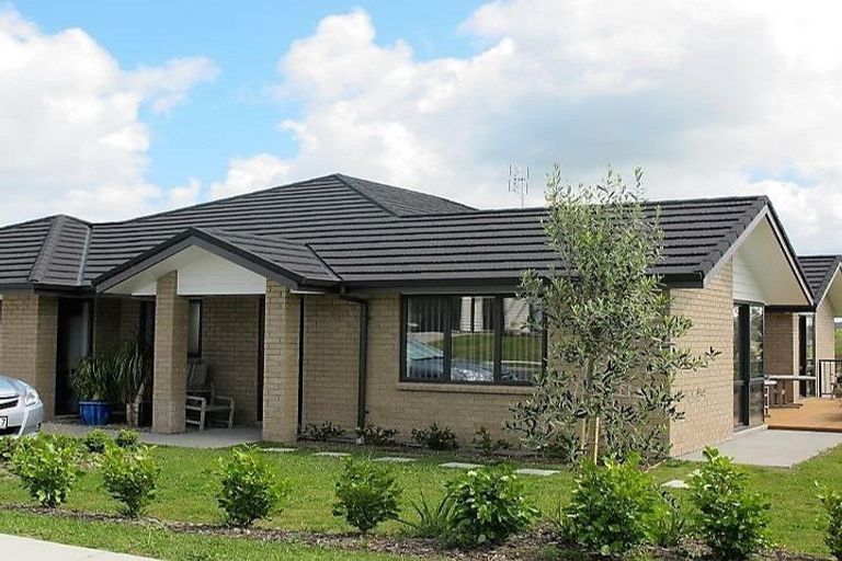 Photo of property in 52 Madison Terrace, Silverdale, 0932