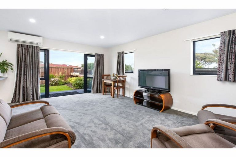 Photo of property in 62a Bridge Street, New Brighton, Christchurch, 8061