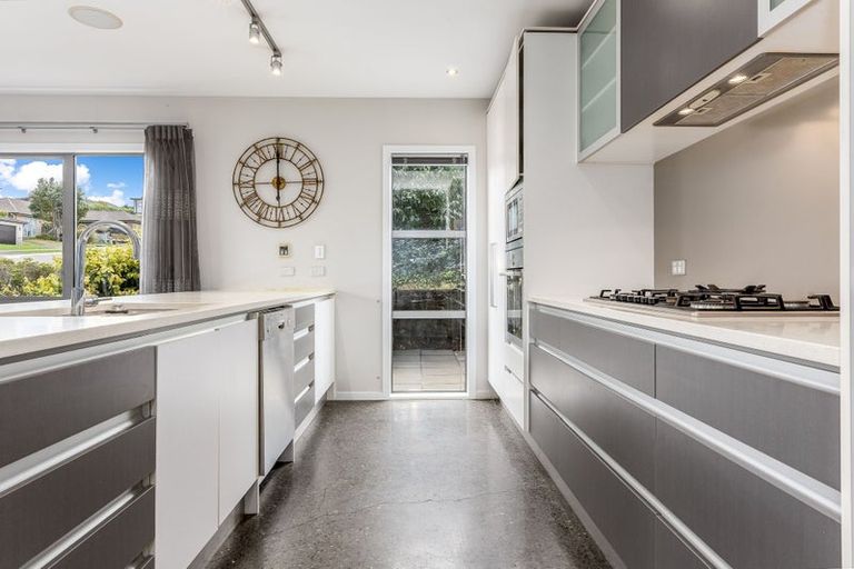 Photo of property in 2 Nelson Avenue, Aotea, Porirua, 5024