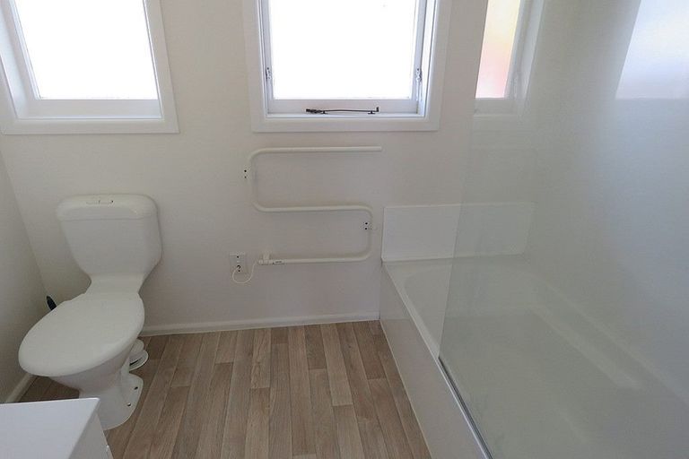 Photo of property in 2/9 Wadeley Road, Ilam, Christchurch, 8041