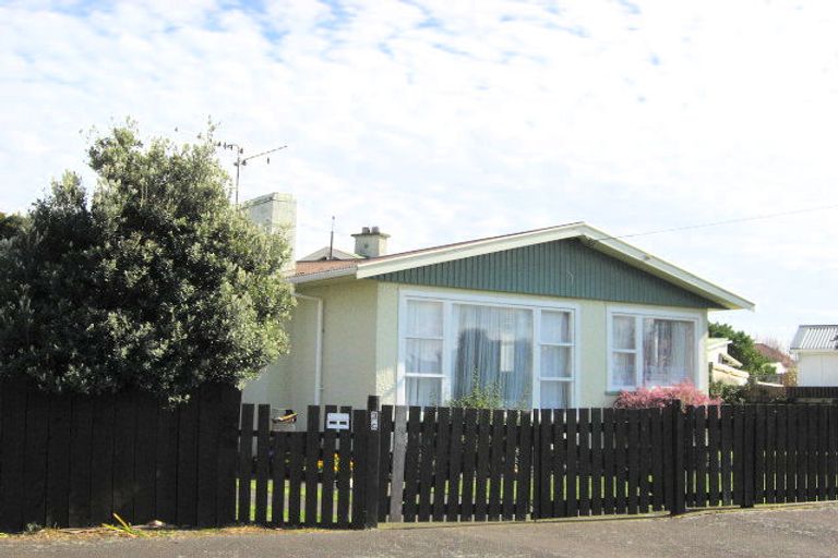 Photo of property in 3c Kings Avenue, Gonville, Whanganui, 4501