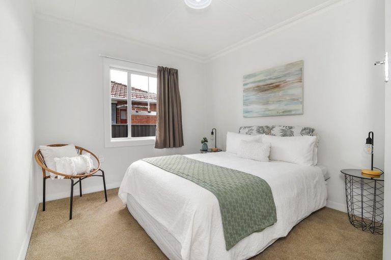 Photo of property in 27 Isadore Road, Saint Clair, Dunedin, 9012