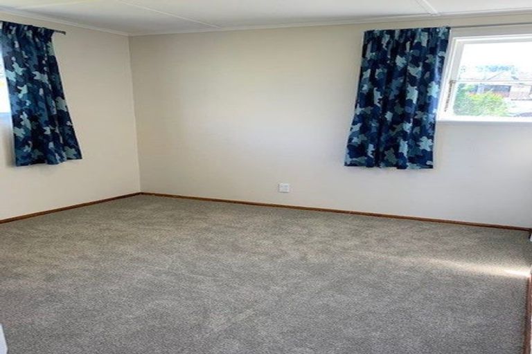 Photo of property in 102 Mckillop Street, Ranui, Porirua, 5024
